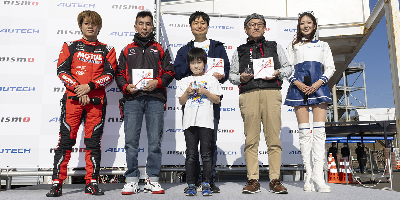 AOG 湘南里帰りミーティング 2025 メインステージの様子