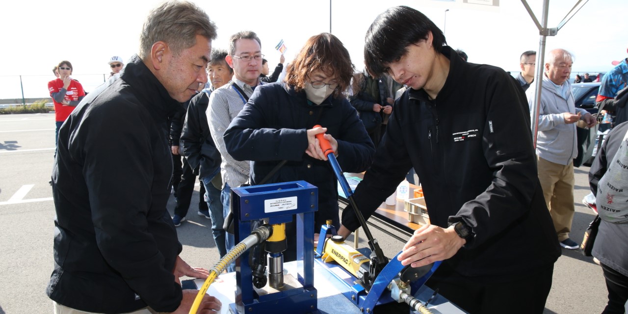 AOG 湘南里帰りミーティング 2025 モノづくり体験ブースの様子