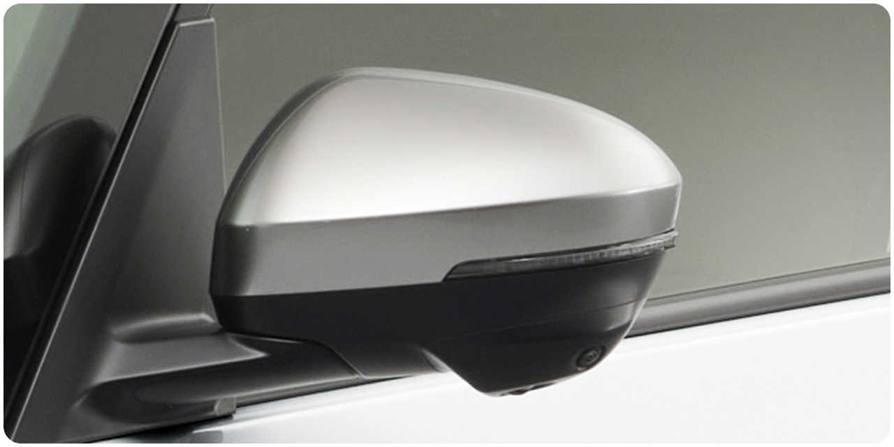 サイドターンランプ付電動格納式リモコンドアミラー （ドアロック連動格納機能付）（メタル調フィニッシュ）